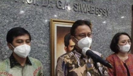 Budi Gunadi Sadikin Menkes memberikan konferensi pers terkait varian baru omicron. Foto : Istimewa