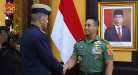 Panglima TNI Jenderal Andika Perkasa menerima tamu Atase Pertahanan UEA Kolonel Ahmed Saif Saeed di Mabes TNI. Foto : Istimewa