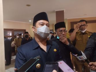 Wali Kota Tangerang, Arief Wismansyah Saat Ditemui Jurnalis di Kantor DPRD Kota Tangerang, Senin, (27/6/2022). (ist)
