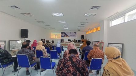 Dinas Perpustakaan dan Kearsipan (DPK) Kota Tangerang Selatan melaksanakan pembekalan kearsipan bagi seluruh arsiparis di wilayahnya, Kamis (23/6/2022). (ist)