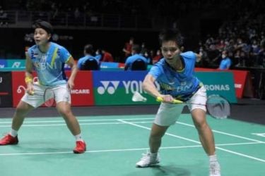 Apriyani/Fadia amankan tiket perempat final setelah mengalahkan pasangan Bulgaria. Foto : Istimewa