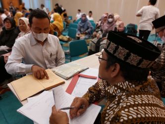 Ratusan guru pendidikan agama Islam di Tangsel saat menjalani seleksi membaca kitab kuning. (ist)