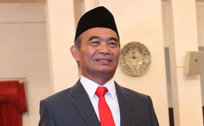 Menteri Agana ad interim Muhadjir Effendy mengumumkan pembatalan pencabutan Pesantren Shiddiqiyyah Jombang. Foto ; Istimewa