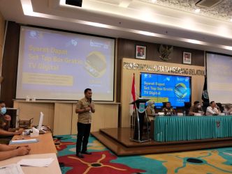 Kabid Penyelenggaraan Statistik Sektoral dan Layanan Informasi Publik Diskominfo Kota Tangsel, Ahmad Syatiri dalam acara rapat koordinasi Camat dan Lurah se-Tangsel. (ist)