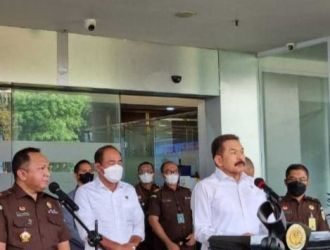 Jaksa Agung ST Burhanuddin saat memberikan keterangan pers terkait Surya Darmadi alias Apeng. Foto : Istimewa