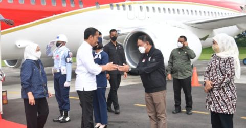 Presiden Jokowi saat tiba di Kota Malang. Foto : Setpres