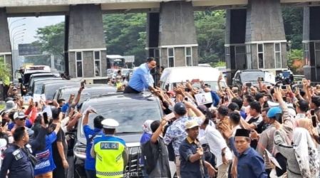 Anies Baswedan disambut warga Medan. (Ist)