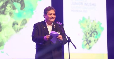 Ketua Umum Wushu Indonesia Airlangga Hartato menutup secara resmi Kejuaraan Dunia Wushu Junior VIII/2022. (Ist)