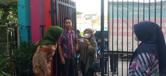 Sekolah Dasar Negeri (SDN) Pakualam 1, Kecamatan Serpong Utara, yang membuat kebijakan tersneidir guna mencegah adanya aksi penculikan anak yang bisa saja menyasar para murid sekolah tersebut.