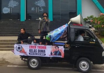 Masyarakat Pecinta Sepak Bola di Kota Tangsel, memberikan dukungan Erick Thohir  sebagai calon ketua umum PSSI dalam kongres luar biasa (KLPB) yang akan diselenggarakan pada 16 Februari 2023.