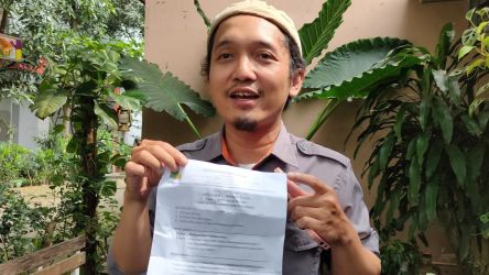 Muhammad Sabil Fadilah guru honorer Cirebon yang dipecat setelah mengkritik Gubernur Jabar Ridwan Kamil. (Ist)