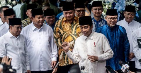 Presiden Jokowi dan Ketum Partai pendukung Pemerintah hadir pada acara Silaturahmi Ramadan yang diadakan di kantor PAN. (Ist)