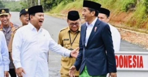 Presiden Jokowi dan Menhan Prabowo Subianto pada suatu kesempatan. Foto: Setpres