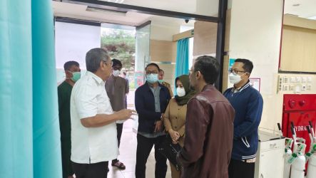 Benyamin Langsung Tinjau Kesiapan RSU Pamulang dan Serpong Utara. (Dok. Humas Pemkot Tangsel)