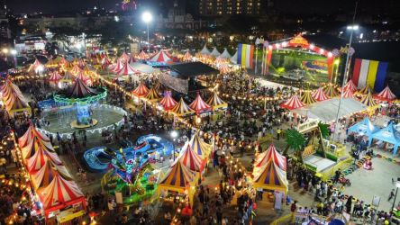 Summarecon Mall Serpong (SMS) akan memberikan pengalaman kuliner yang menggugah selera, hingga kegembiraan bermain salju dalam rangkaian event bertajuk SMS Carnival.(dra)