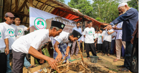 Pelatihan pembuatan pupuk organik oleh Santri Dukung Ganjar di Lebak. Foto : Ist