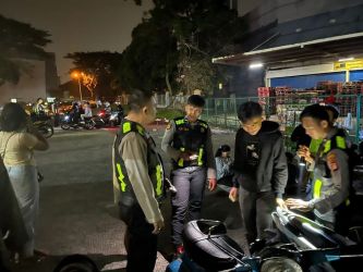 Jajaran Polres Tangsel kembali menggelar razia pada malam hari di area Serpong dan Pondok Aren.(dra)