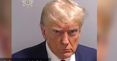 Foto mugshot Donald Trump (Foto: tangkapan layar AP)