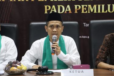 Ketua KPU Kota Tangsel M Taufiq MZ, mempersiapkan lokasi Gudang logistik untuk Pemilu 2024.(dra)