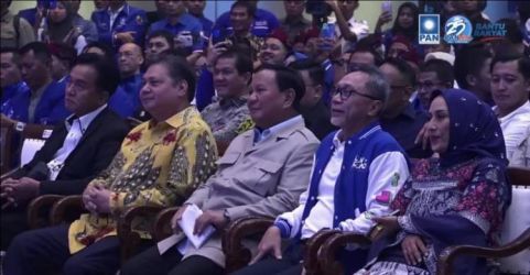 Para politisi pendukung Capres Prabowo berkumpul di acara HUT PAN. Foto : Ist