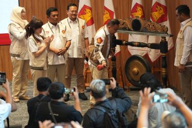 Dalam giat rakorcab DPC Gerindra Kota Tangsel, mengusulkan nama Gibran untuk mendampingi Prabowo di Pilpres.(dra)