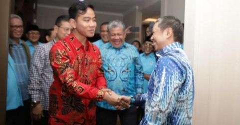 Gibran saat berkunjung ke markas Partai Gelora. Foto : Ist