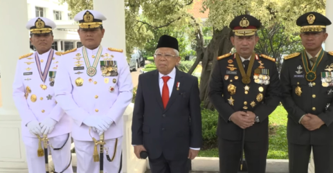 Wapres Ma'ruf Amin bersama Panglima TNI, Kapolri, KASAD serta KSAL. Foto : Ist