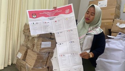 KPU Tangsel telah menyortor surat suara, hasilnya sebanyak 14.752 dari 5.220.565 lembar lima jenis surat suara rusak.(dra)