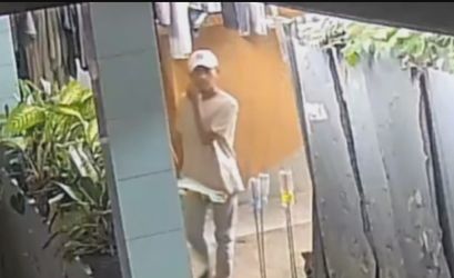 Cuplikan video viral pelaku pencurian celana dalam di Pondok Aren, polisi himbau agar masyarakat berhati-hati.(dra)