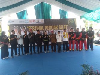 Kejuaraan dan Festival Pencak Silat Antarsekolah dan Perguruan se-Kota Tangerang Selatan, di Plaza Pusat Pemerintahan Kota Tangerang Selatan, Jumat (24/5/2024). (tangselpos.id/ay)