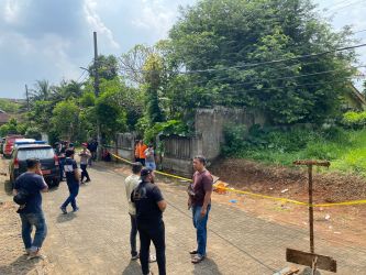 Lokasi penemuan mayat pria tanpa identitas di jalan Haji Saleh, Kelurahan Pamulang, Kecamatan Pamulang, Tangsel.(dra)