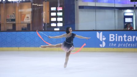 Kejuaraan ice skating Indonesia Ice Skating Open (IISO) 2024 kategori Seluncur Indah atauFigure Skating kembali digelar.(Dra)