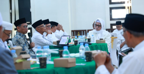 Ratusan Kiai berkumpul di Ponpes Tebuireng bahas kisruh PBNU dan PKB. Foto : Ist