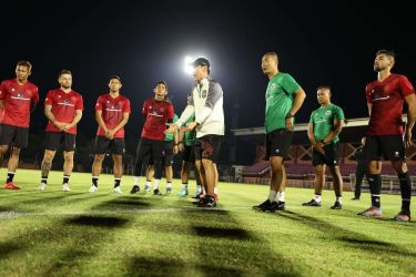 Sesi latihan timnas bersama pelatih STY. Foto : Ist