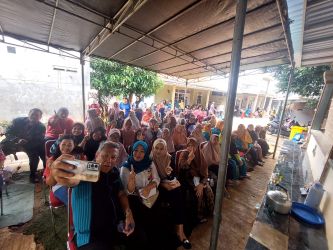 Suasana kampanye Cawalkot Tangsel Nomor urut 1, Benyamin Davnie di wilayah Pamulang. (tangselpos.id/rmn)