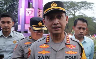 Kapolres Metro Tangerang Kota, Kombes Pol Zain Dwi Nugroho saat memberikan keterangan terkait sopir truk wing box berinisial JFN (24) yang berkendara dengan ugal-ugalan beberapa hari yang lalu.