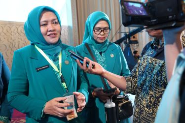 Ketua Umum TP PKK Provinsi Banten Tine Al Muktabar menghadiri Rapat Koordinasi Nasional Tim Penggerak Pemberdayaan Kesejahteraan Keluarga (TP PKK) Tahun 2024, di Jakarta, Selasa (19/11).