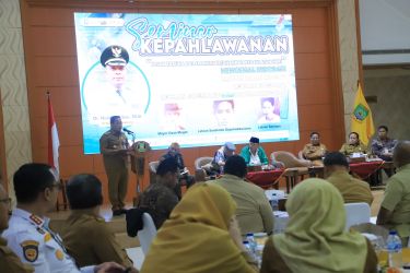 Pj Wali Kota Tangerang, Nurdin, saat membuka seminar kepahlawanan.