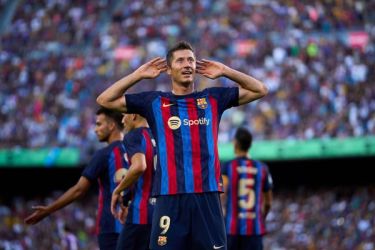 Pahlawan Barcelona Robert Lewandowski. Foto : Ist