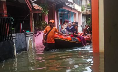 Belasan titik di Tangerang Selatan (Tangsel) direndam banjir, Senin (17/3) kemarin. (Ist)