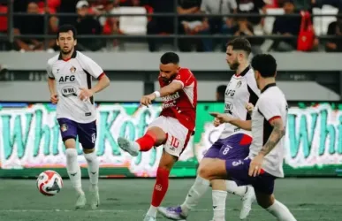 Lsga Bali United vs Persik. Foto : Ist