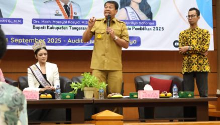 Bupati Tangerang, Moch. Maesyal Rasyid, memberikan kuliah umum kepada para mahasiswa Universitas Insan Pembangunan Indonesia (UNIPI) Bitung, Curug pada Selasa (2/9).