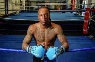 Petinju kelas bulu super World Boxing Council (WBC) O'shaquie Foster. Foto : Ist