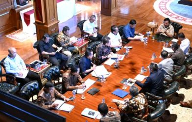 Presiden Prabowo rapat di Hambalang Bogor. Foto : Ist