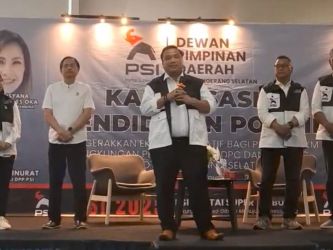 Ketua DPD PSI Tangsel, Steven Jansen