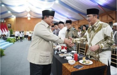 Presiden Prabowo dan Ketua Dewan Penasihat Ikatan Cendekiawan Muslim Indonesia (ICMI) Jimly Asshiddiqie. Foto : Ist