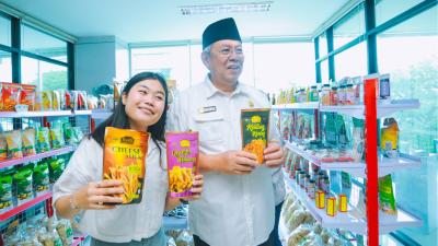 UMKM. Wali Kota Tangsel, Benyamin Davnie dorong UMKM naik kelas sebagai penggerak utama ekonomi kerakyatan.