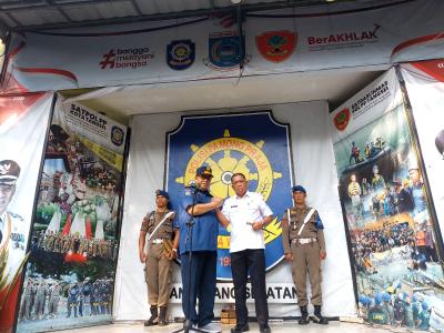 Serah terima jabatan (sertijab) Kepala Satpol PP berlangsung khidmat, diawali dengan apel bersama yang diikuti seluruh personel Satpol PP. (tangselpos.id/rmn)