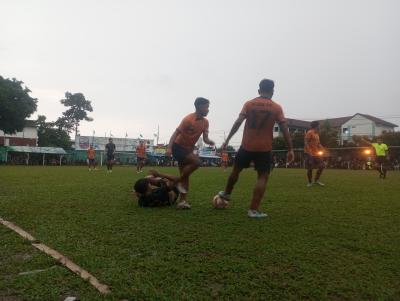 Dejan FC dan Khana Sparta lakoni laga sengit pada Minggu (24/05/2026).(tangselpos.id)