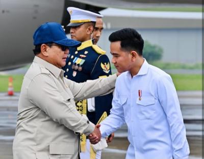 Wapris Gibran menyambut Presiden Prabowo usai lawatan dari Prancis. Foto : Ist